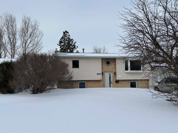 404 1st Ave SW, Surrey, ND 58785