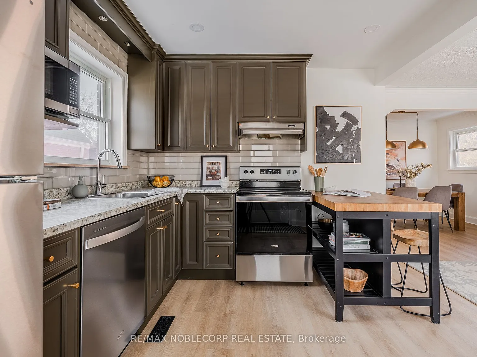 4 bed, $3,250 — Photo 2
