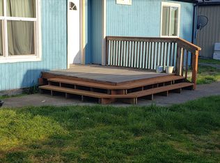 69253 Heley Rd, North Bend, OR 97459