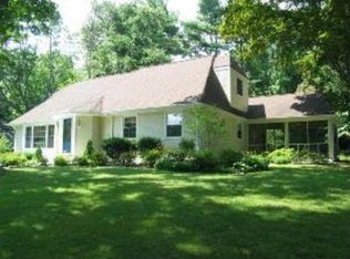 4 Ronarm Dr, Mountain Lakes, NJ 07046