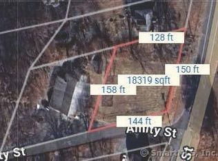 260 Amity St, Meriden, CT 06450