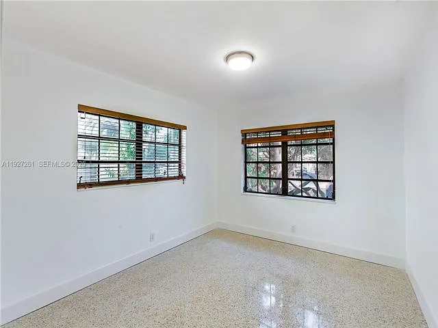 407 Minorca Ave — Photo 3