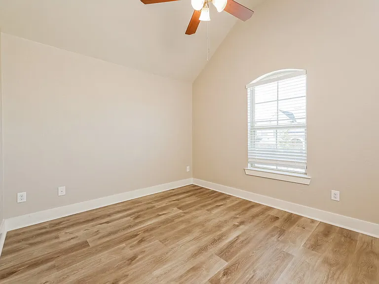 1923 Jara Ct — Photo 14