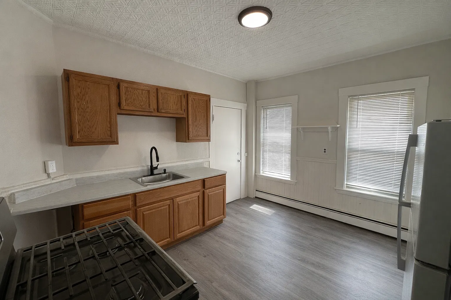 2 bed, 800 sqft, $2,500 — Photo 1