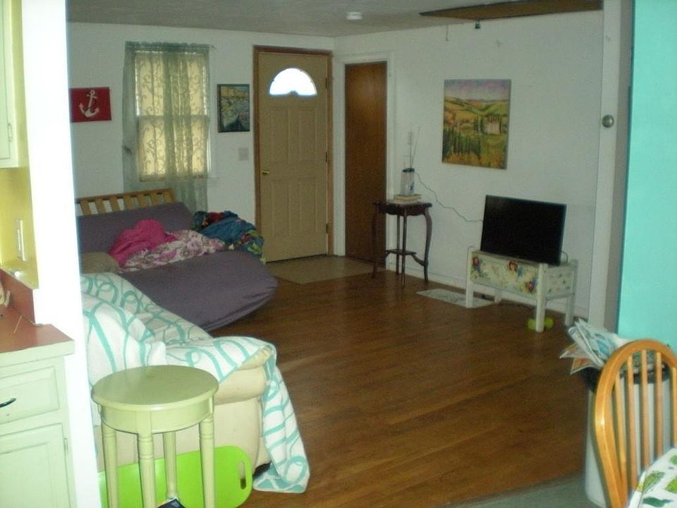 2nd image of 42 Abbey St #0