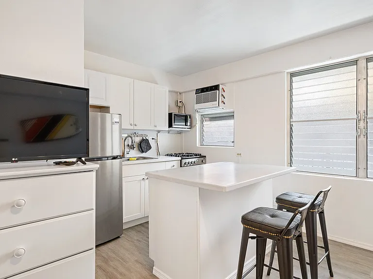 235 Liliuokalani Ave #338 — Photo 10