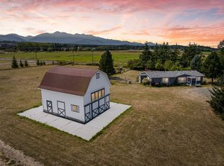 20 Linderman Road, Port Angeles, WA 98362