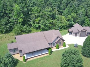 360 Russell Cemetery Rd, Parksville, KY 40464