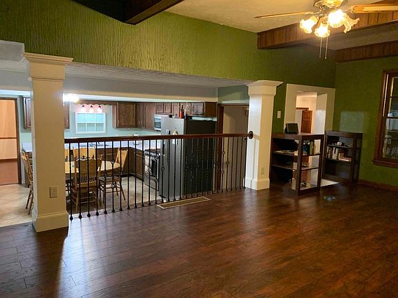 5th image of 189 W Windsor Cir