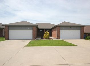 909-911 N Main St, Nixa, MO 65714