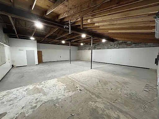 2270 Harper Rd — Photo 4
