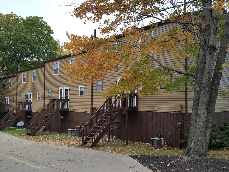 1051 Clyde Ave #6 — Photo 8