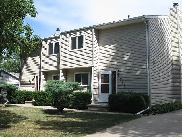 3914 Sturgis Dr
