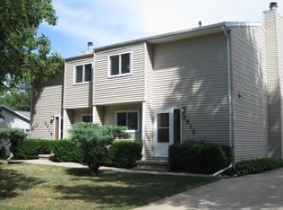 3914 Sturgis Dr, Cedar Falls, IA 50613