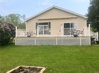 39 Koster Rd, Sandy Creek, NY 13145