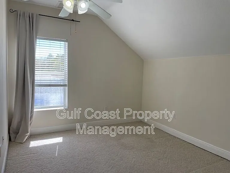5210 Levi Ln — Photo 30