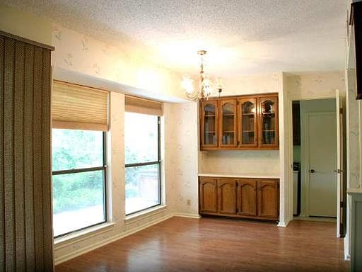 3rd image of 7214 FOREST MEADOW DR