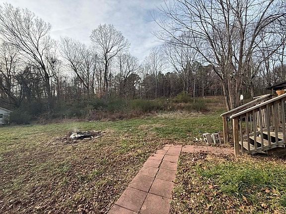 2nd image of 531 Big Rock Rd