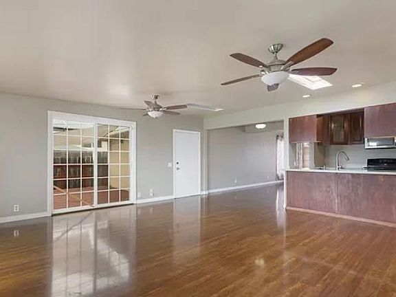4th image of 638-40 Oaklawn Ave