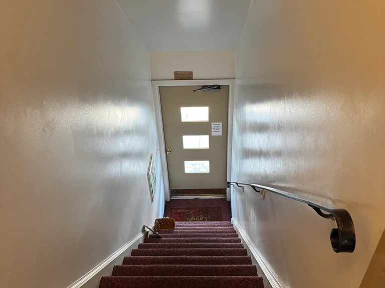 514 Dewey Ave — Photo 6