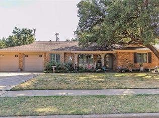 6109 Lynnhaven Dr, Lubbock, TX 79413