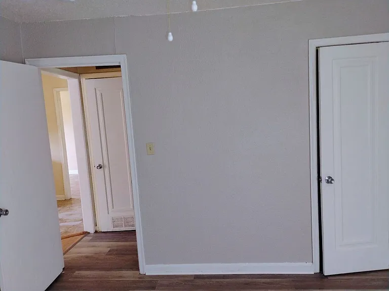 2614 E Shadybrook Ln — Photo 13