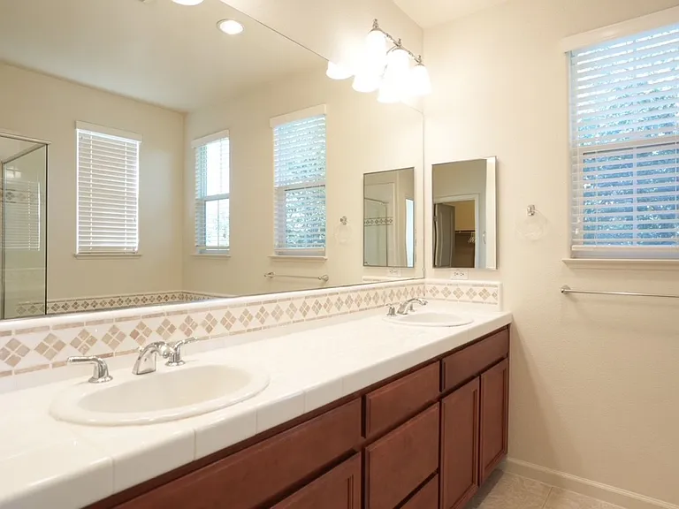 940 Chelebrooke Ct — Photo 19