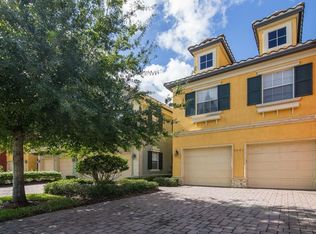 1661 Lake Side Ave, Davenport, FL 33837