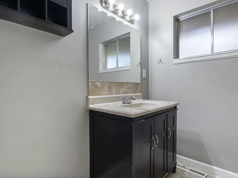 1408 Binford St #1 — Photo 25