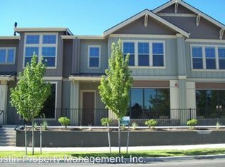 2701 NW Crossing Dr, Bend, OR 97703