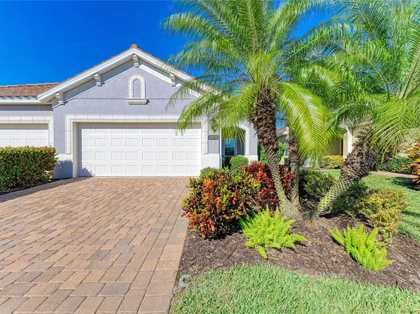 6906 Playa Bella Dr, Bradenton, FL 34209