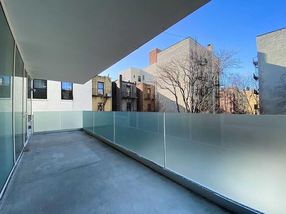 1st image of 318 Pleasant Ave #5A