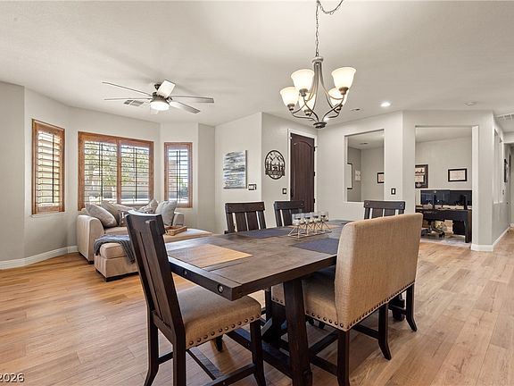 5th image of 194 Glenbrook Estates Dr