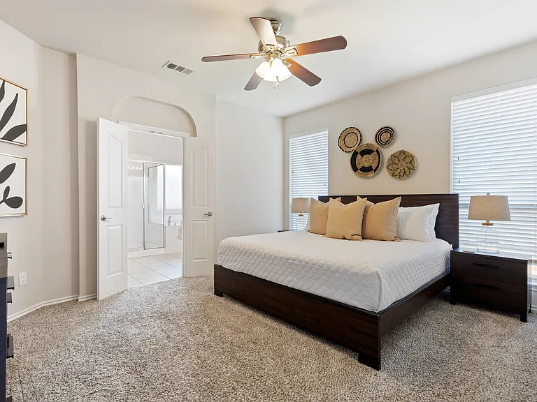 4037 Martinsburg Dr — Photo 14