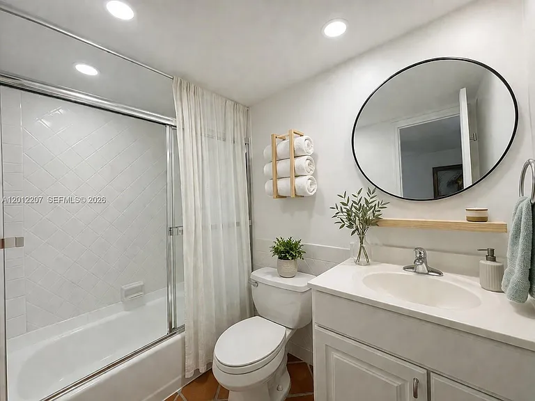 1228 West Ave #402 — Photo 9