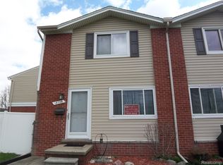 18708 Kendell Ct, Clinton Twp, MI