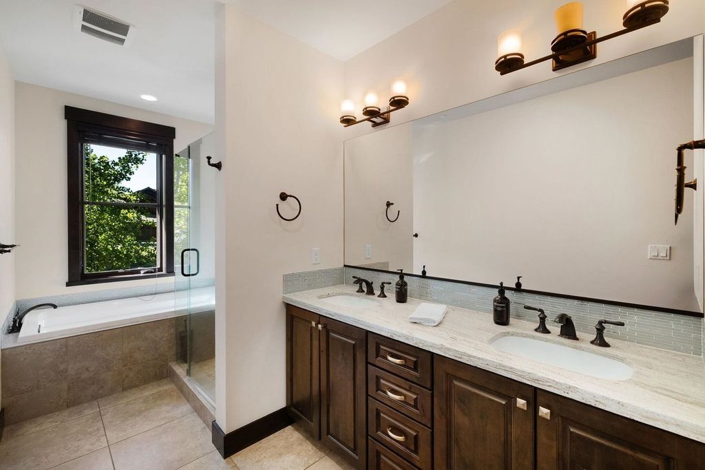 10120 Sagebrush Court 2