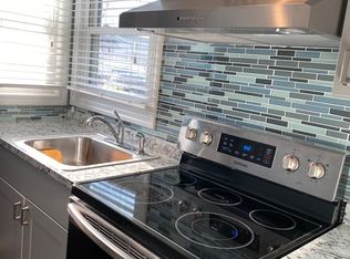 49 Brooklyn St FLOOR 2, Deer Park, NY 11729