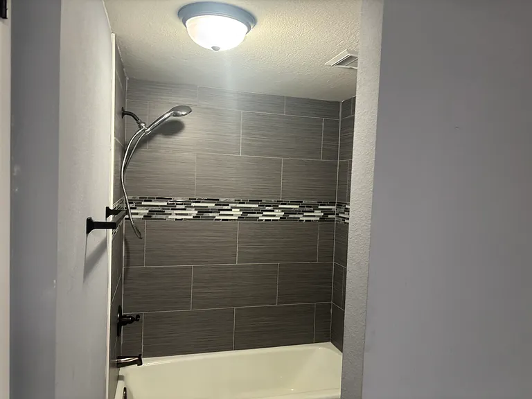 4612 W Augusta Ave — Photo 13