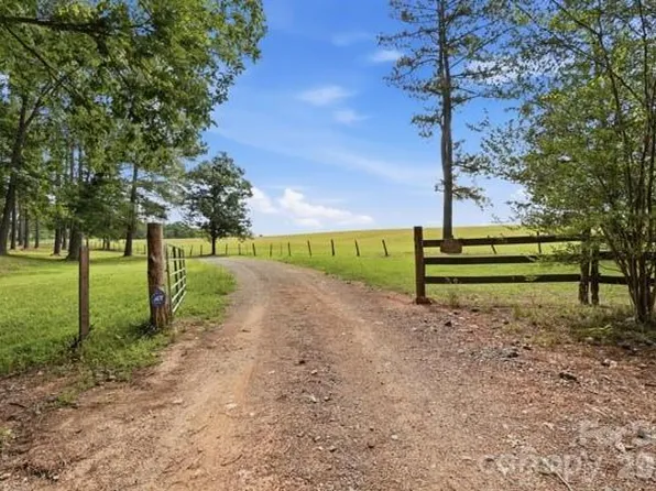 3545 Ernandez Rd, Richburg, SC 29729