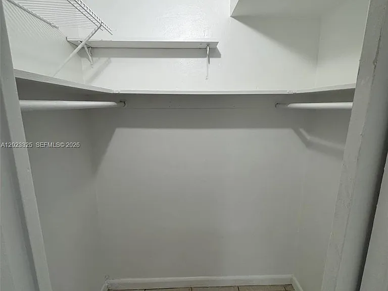 1643 NE Miami Gardens Dr #121 — Photo 2