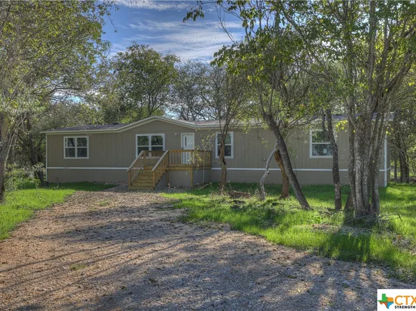 2847 Odaniel Rd, Seguin, TX 78155