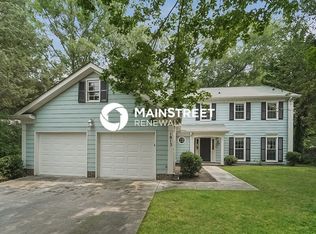 1913 Dembrigh Ln, Charlotte, NC 28262