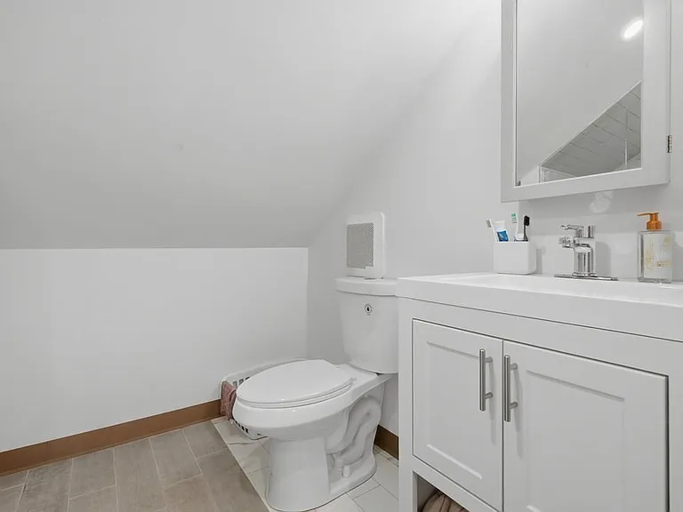 97 Hillside St #3A — Photo 14