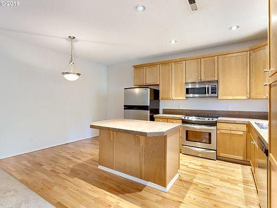 5th image of 5602 NE 60th Ave