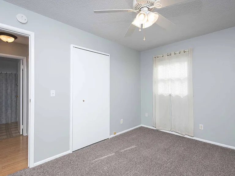 2318 Pinehurst St — Photo 11