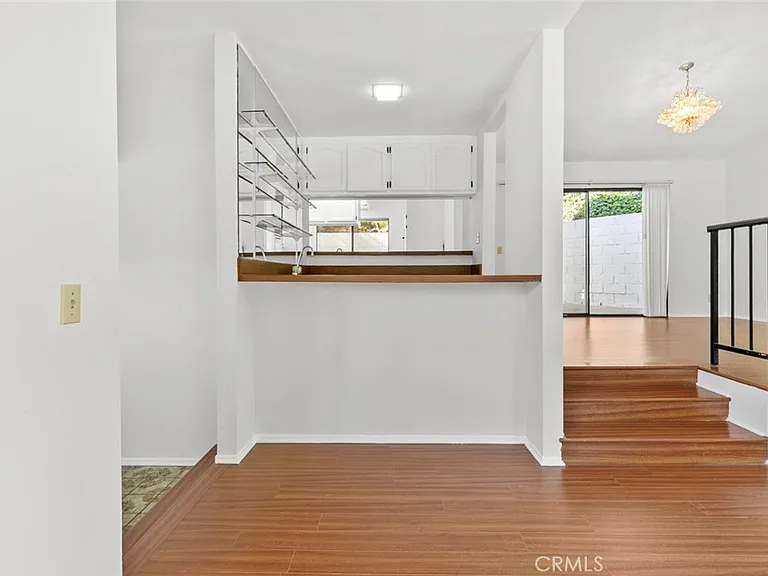 1321 Greenbriar Rd — Photo 6