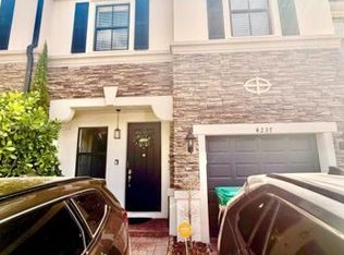 4237 SW 164th Path, Miami, FL 33185