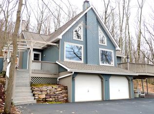 239 Avalanche Ln, Drums, PA 18222