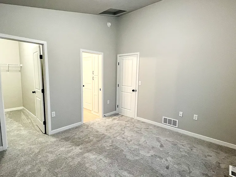 6868 Thomas St — Photo 13